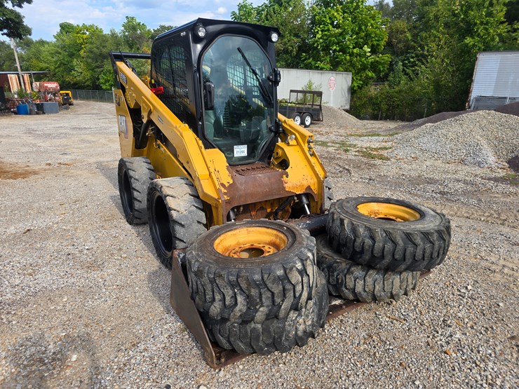 2020-caterpillar-262d3-image-29