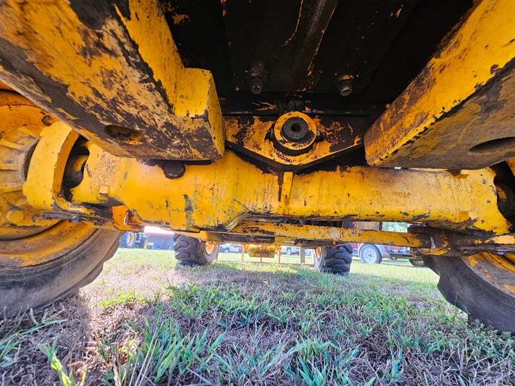 2001-jcb-520-image-32