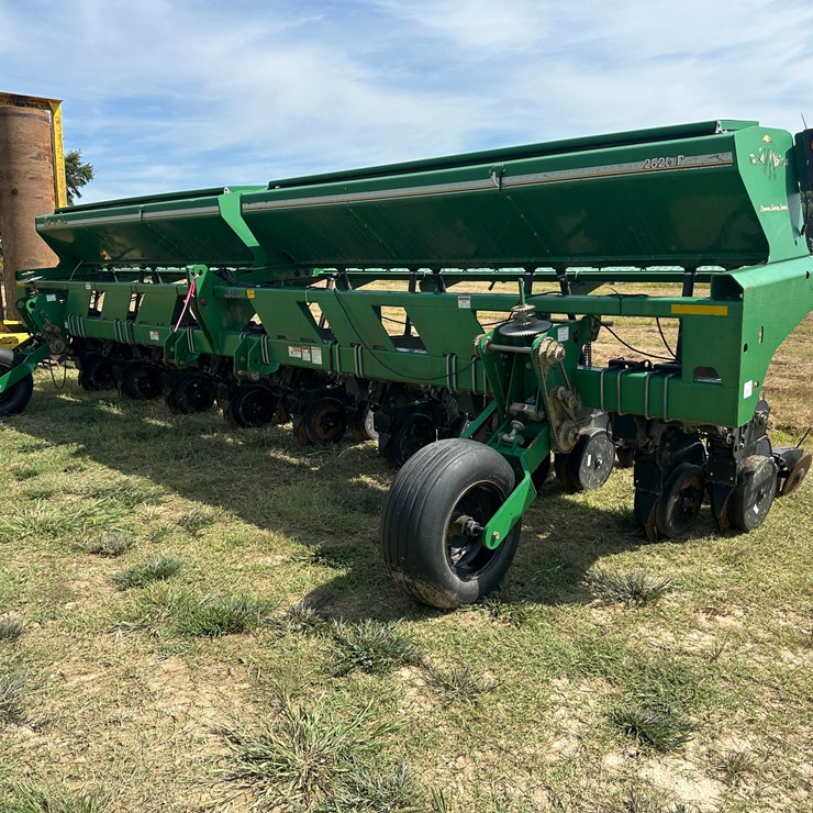GREAT PLAINS 2525P