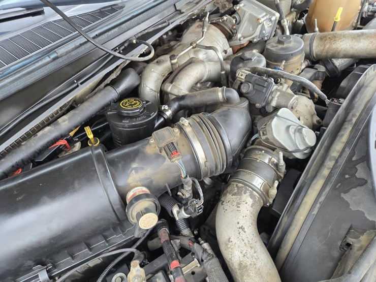 2009-ford-f550-image-32
