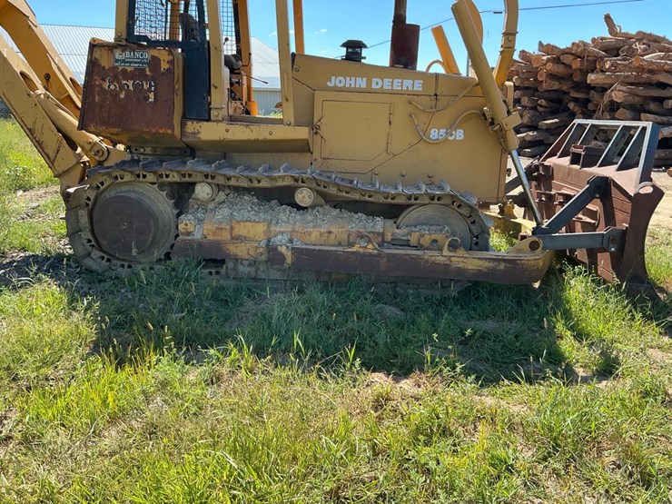 deere-850b-image-18