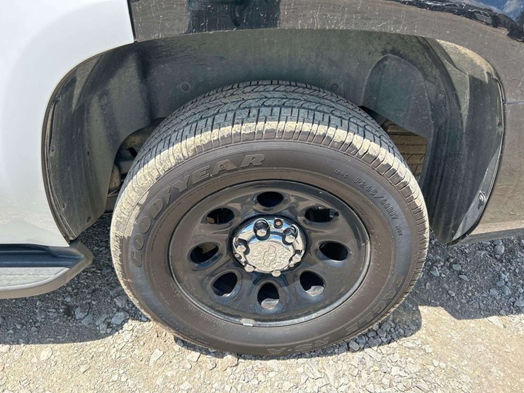 chevrolet-tahoe-image-22