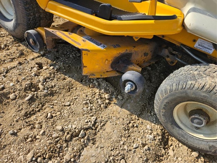 cub-cadet-lt2138-image-10