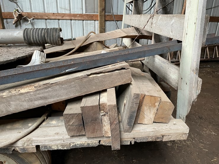 #7147-•-contents-on-flat-rack-wagon-image-8