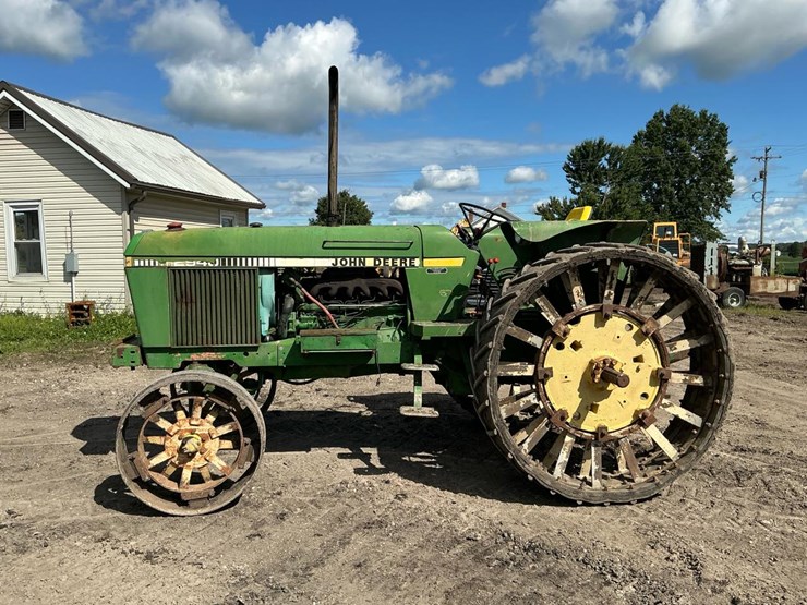john-deere-2940-image-4