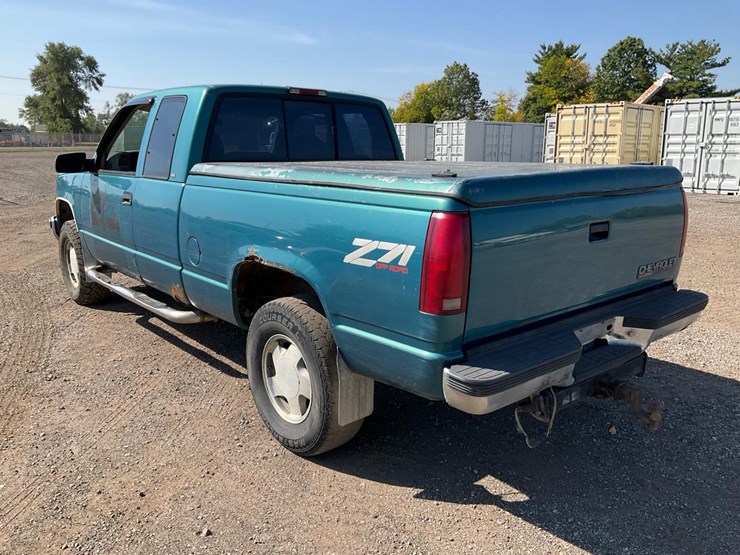 1998-chevrolet-k1500-image-3