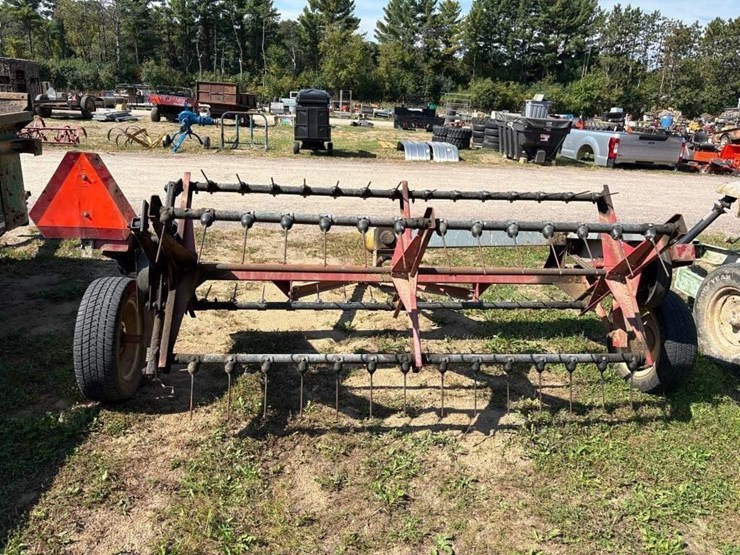 h&s-7'-hay-tedder-image-4