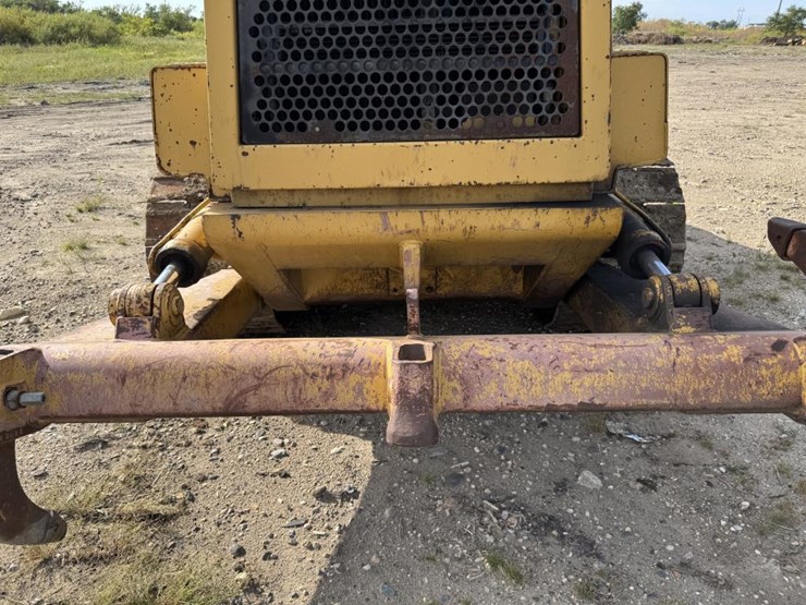 caterpillar-953-image-19