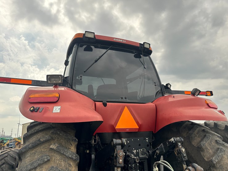 case-ih-340-image-25