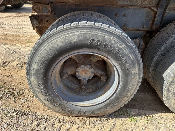 1997-mack-dm690s-image-53