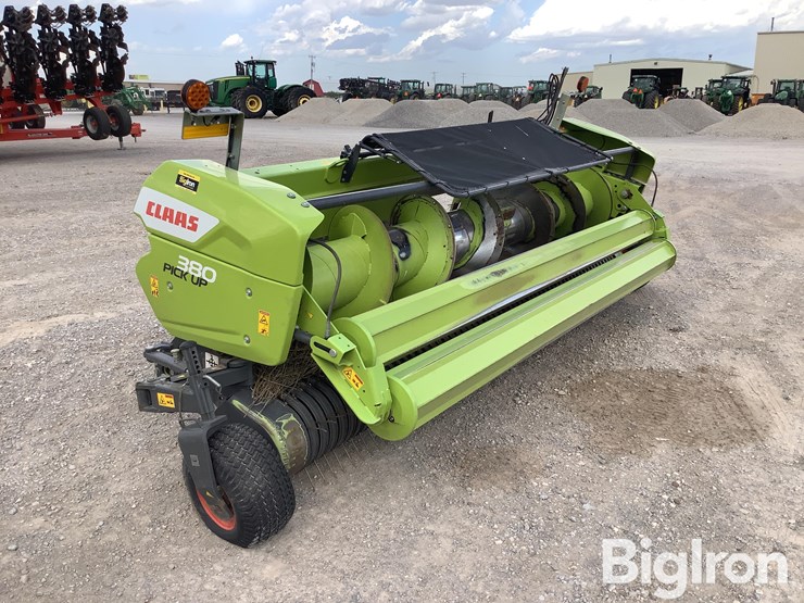 2022-claas-380-image-3