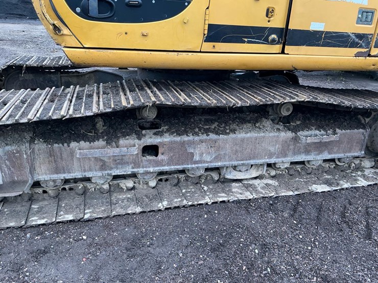 deere-200-lc-image-37