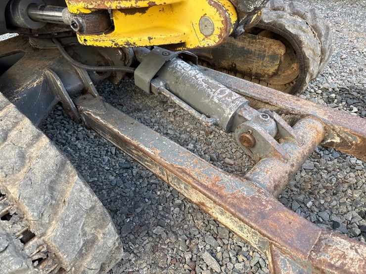 2000-wacker-neuson-3503-image-18