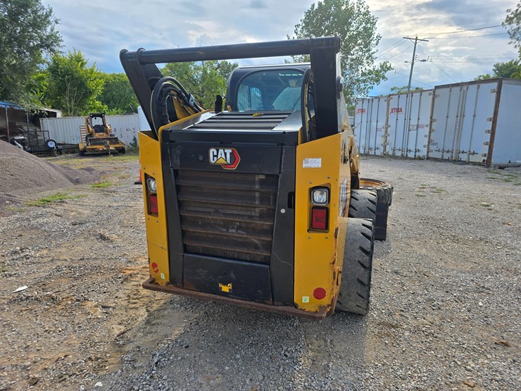 2020-caterpillar-262d3-image-16