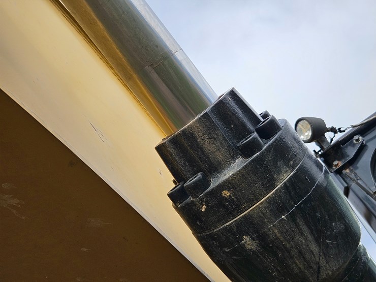 2017-caterpillar-336f-image-109
