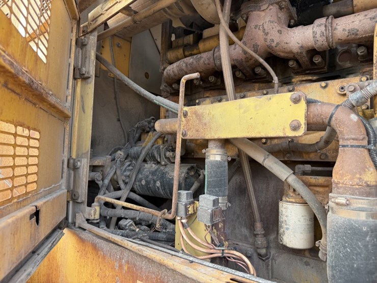 komatsu-wa600-image-58