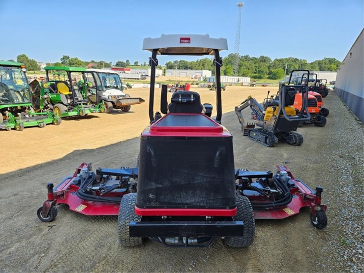 2015-toro-groundsmaster-4000d-image-5