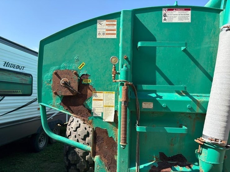 houle-4300-manure-tanker-image-10