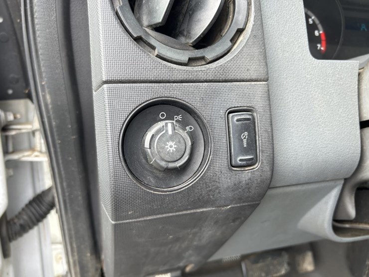 2011-ford-f250-image-53