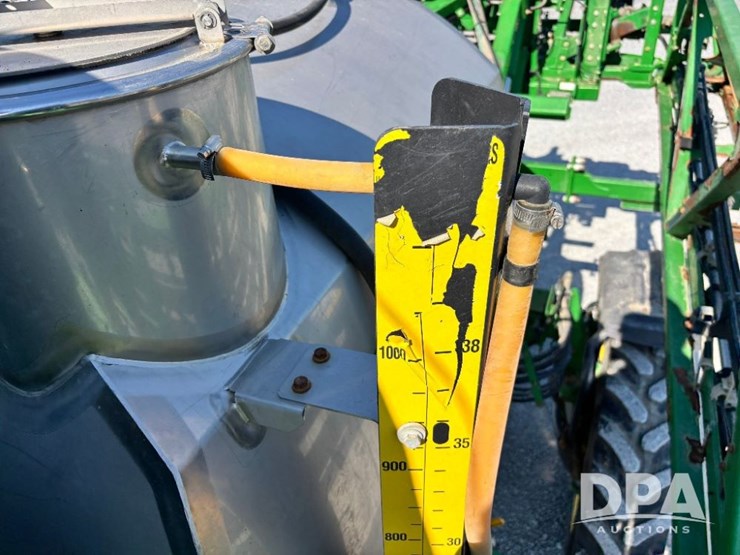 2014-john-deere-r4038-image-125