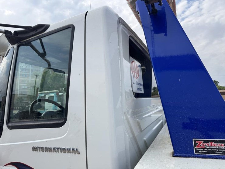 2006-international-durastar-4300-image-14