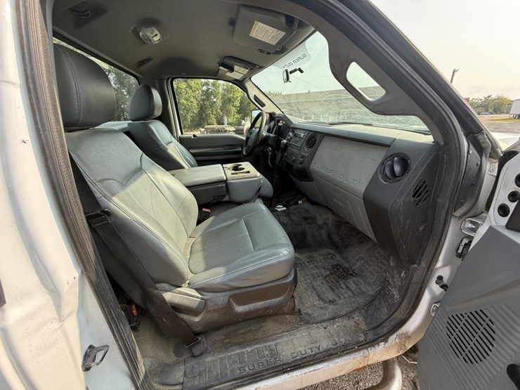 2013-ford-f350-image-60