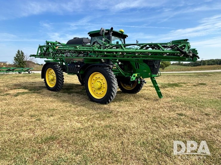 2019-john-deere-r4045-image-6