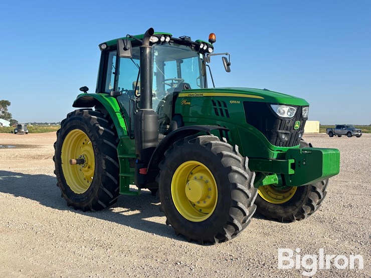 2022-john-deere-6155m-image-3