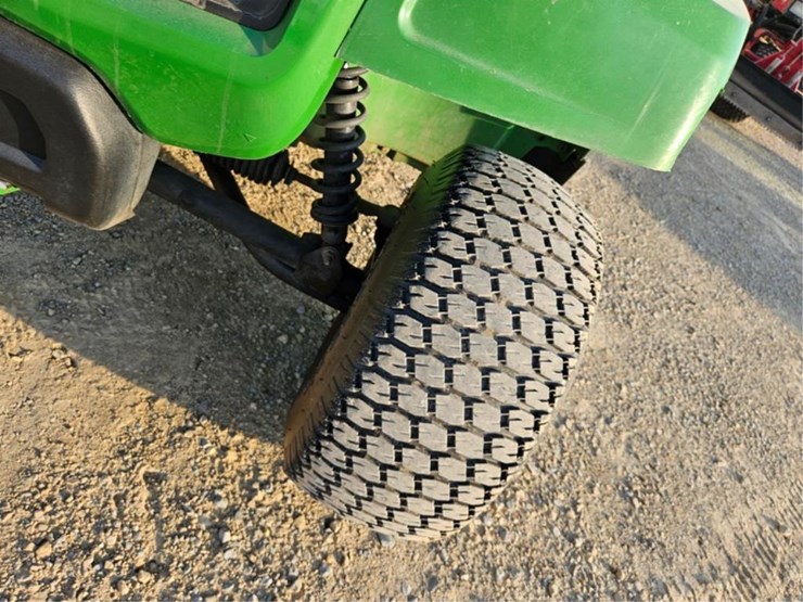 john-deere-gator-image-32