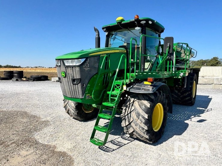2019-john-deere-f4365-image-2