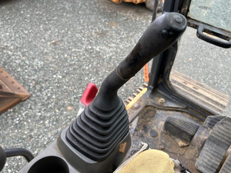 komatsu-pc270-lc-image-54