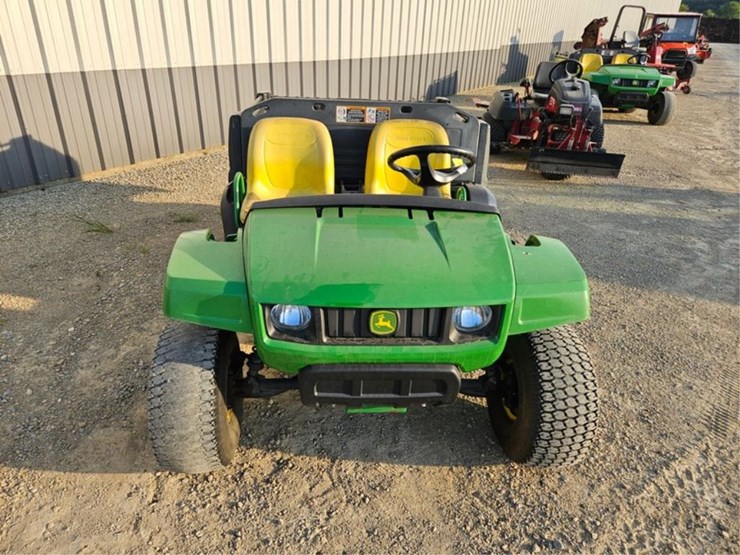 john-deere-gator-image-8