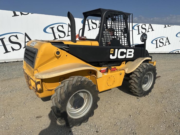 jcb-520-50-image-5