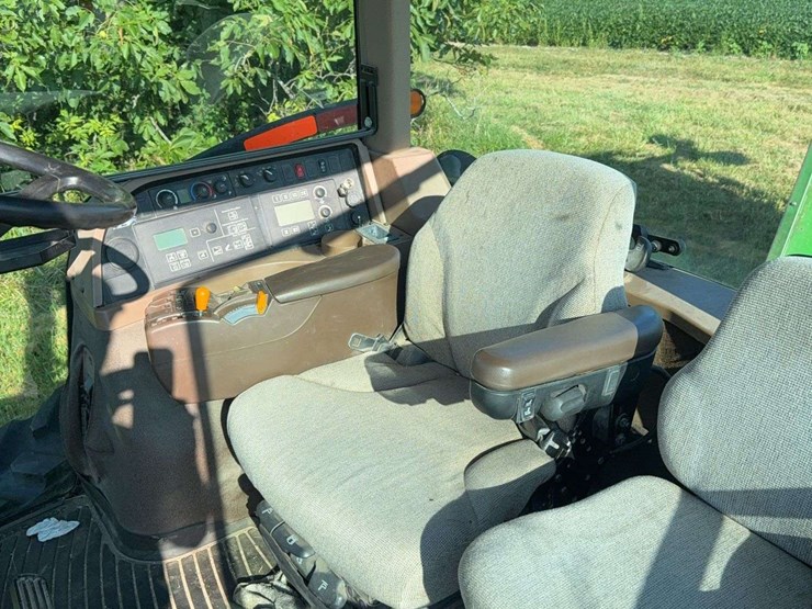 2006-john-deere-8430t-image-14
