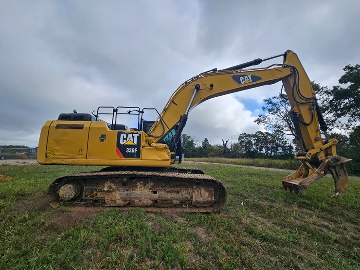 2017-caterpillar-336f-image-24