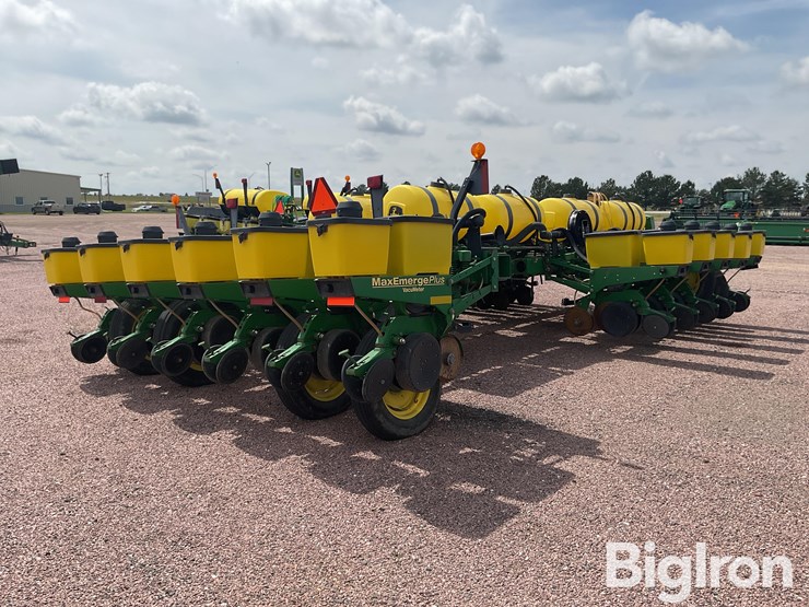 2001-john-deere-1770-image-5