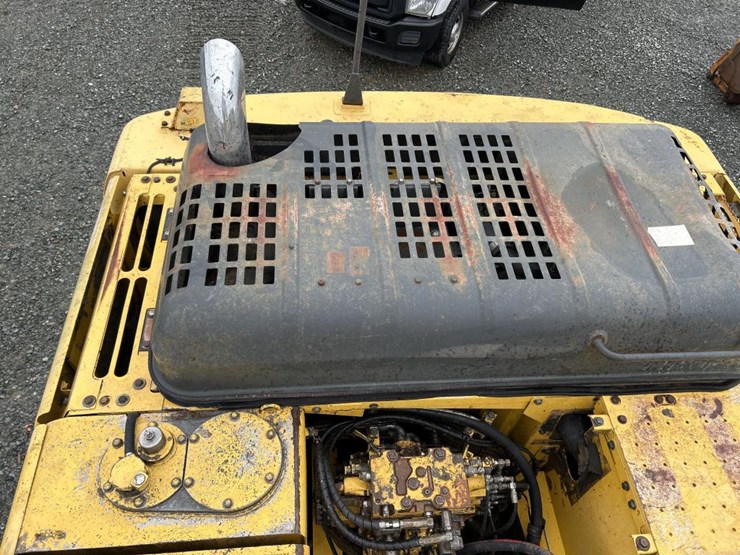 komatsu-pc270-lc-image-39