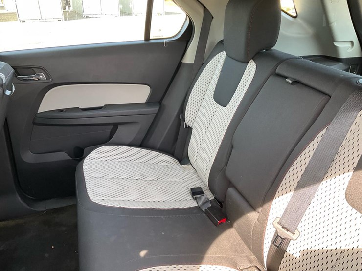 2010-chevrolet-equinox-ls-image-70