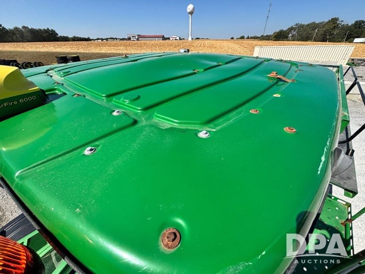 2019-john-deere-f4365-image-90