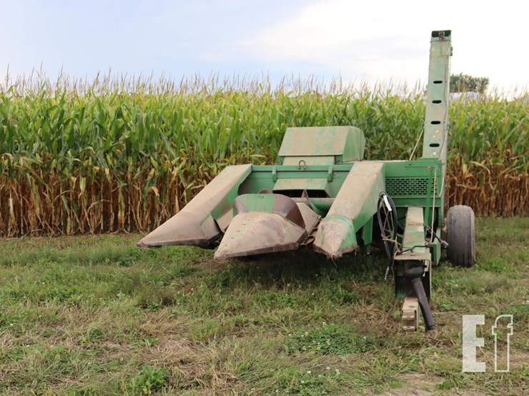 john-deere-334-image-2