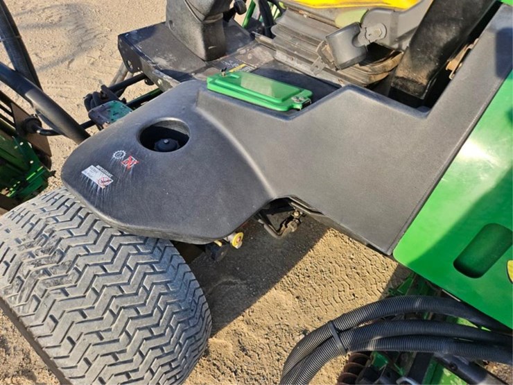 john-deere-3225c-image-27