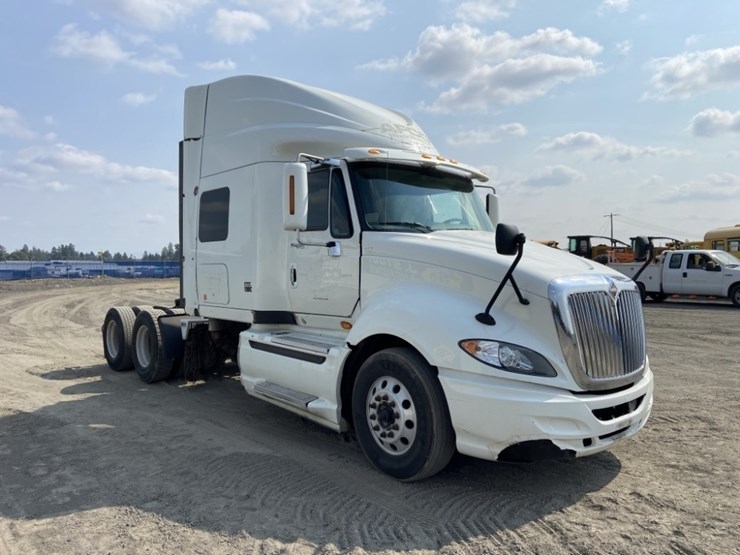 2010-international-prostar-image-7