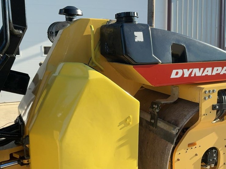 2008-dynapac-cc222hf-image-72