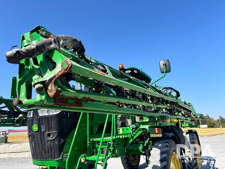 2017-john-deere-r4038-image-96