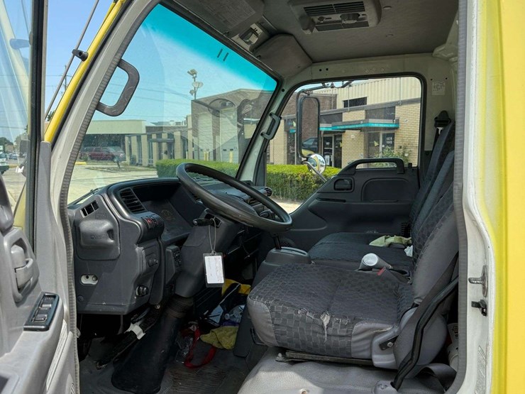 2006-gmc/chev-w3s042-mileage-131,000-vin-#-j8db4b16467017118-image-10