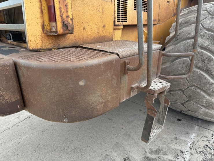 komatsu-wa600-image-32