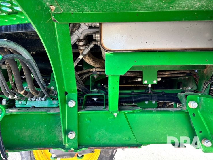 2014-john-deere-r4038-image-48