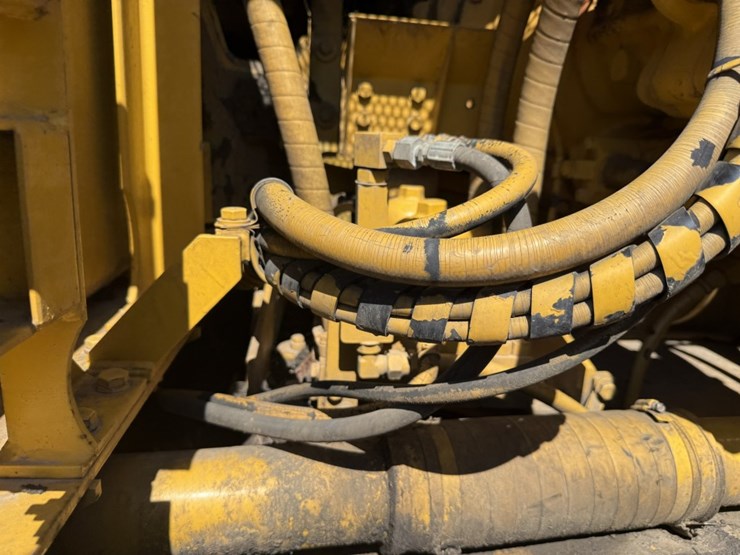 komatsu-pc300-lc-5-image-23