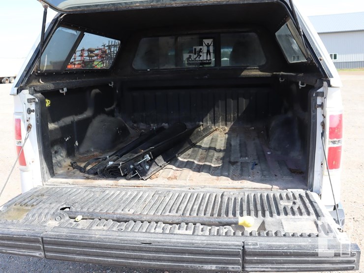 2011-ford-f150-lariat-image-8