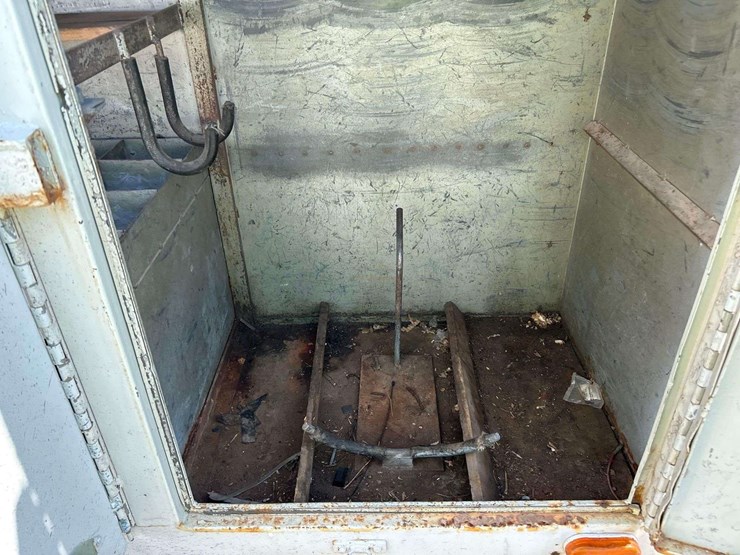 2005-international-durastar-4300-image-28